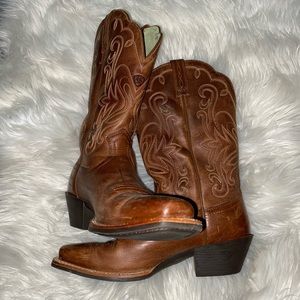 Ariat Square Toe Cowgirl boots